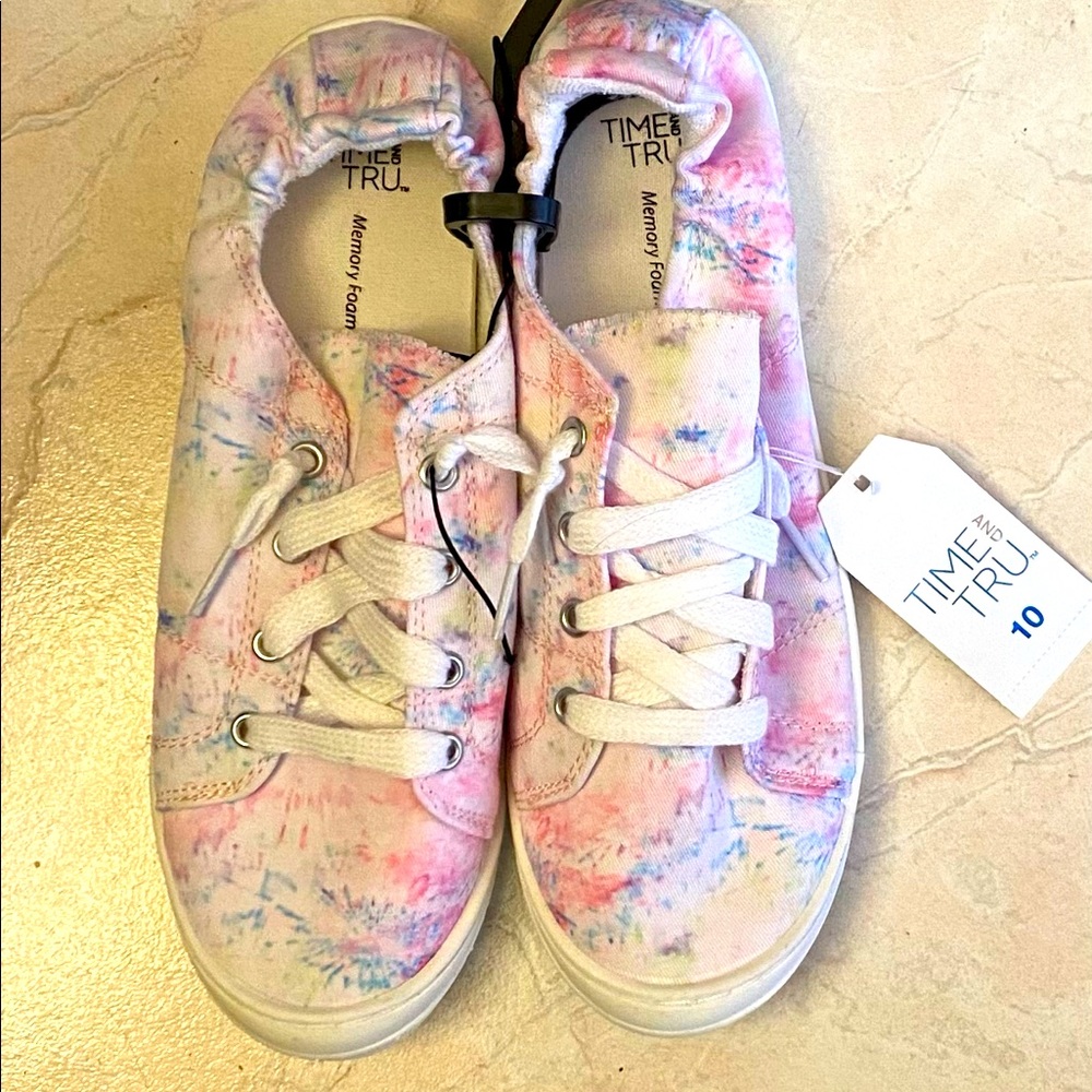 Time & Tru Tennis Shoe Tie Dye Size 10